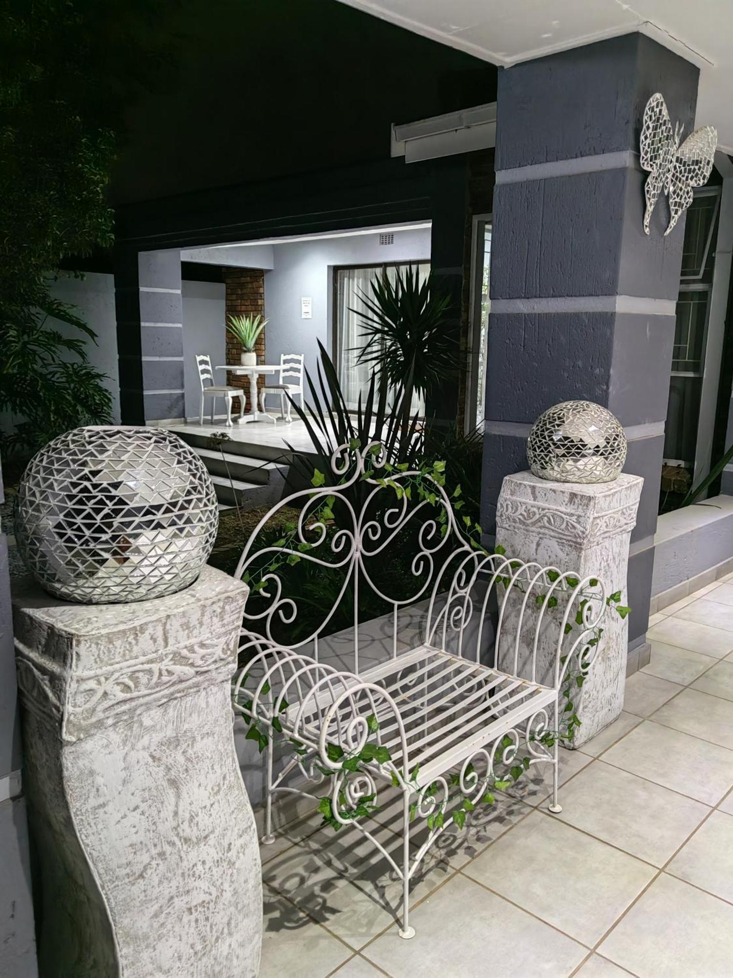 Zhantique Guest House 1- Unit 5 Boksburg Buitenkant foto